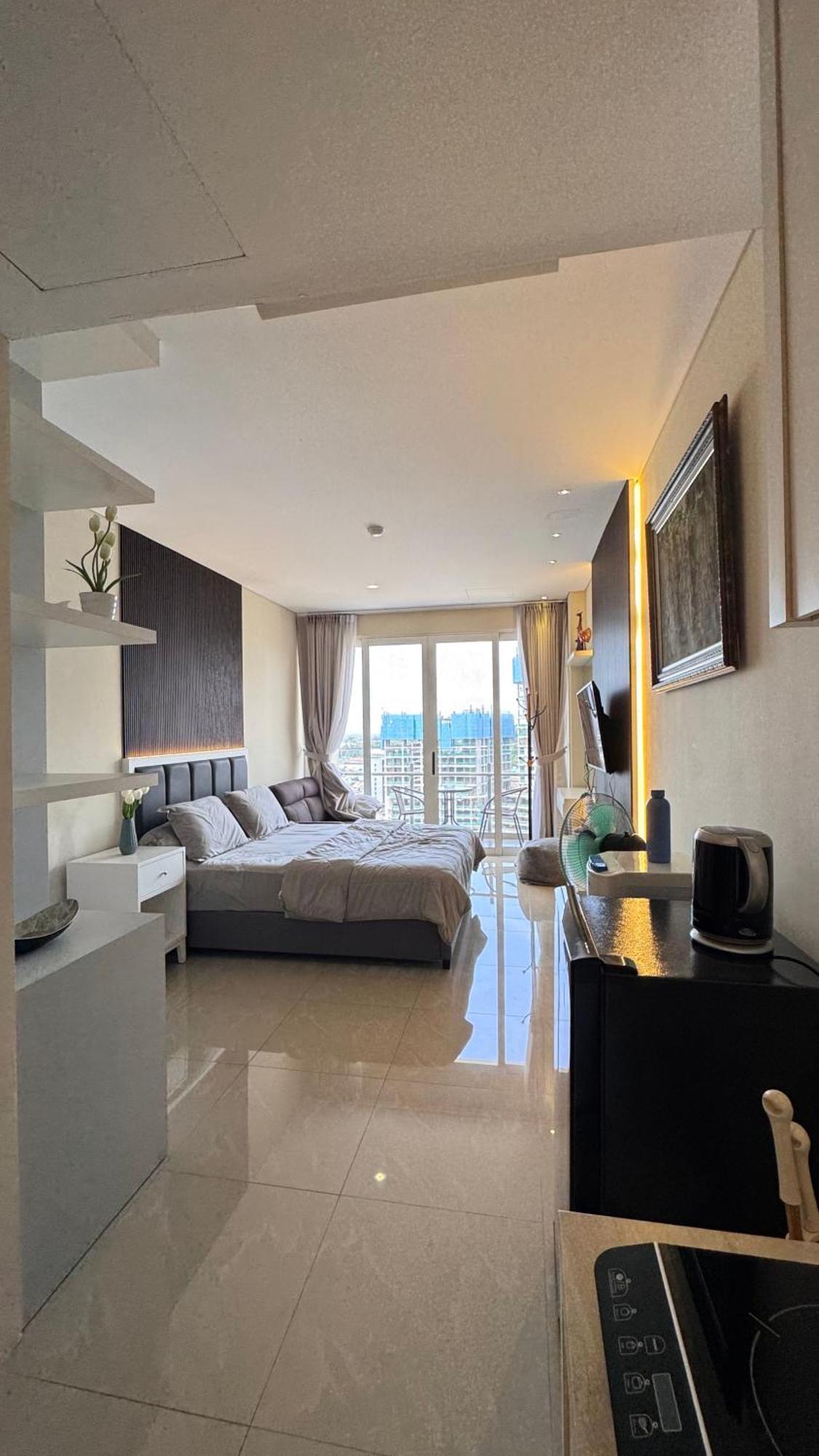 Nagoya Thamrin Apartment High Floor With View Εξωτερικό φωτογραφία